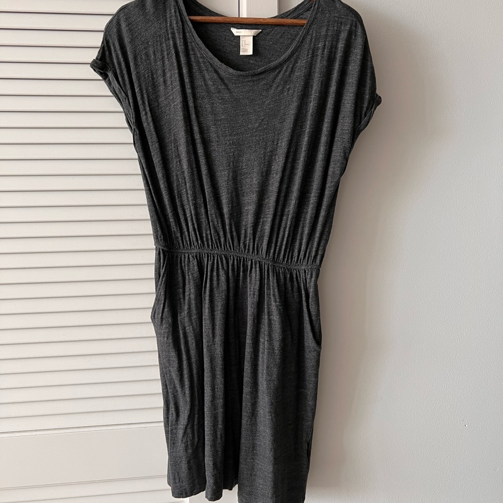 H&M T-shirt dress with pockets